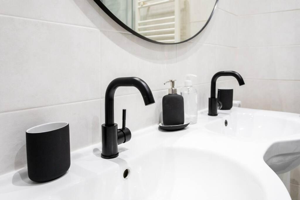 L7 Suite 5Mins Walk Old Town 3 Rooms Ac Wifi Ница Екстериор снимка